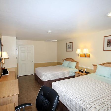 Edinburg Executive Inn Eksteriør bilde