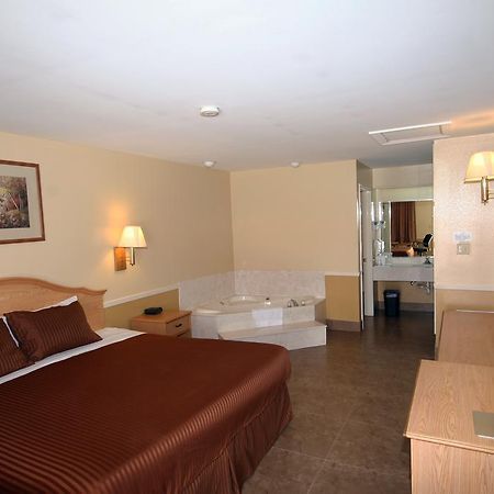 Edinburg Executive Inn Eksteriør bilde